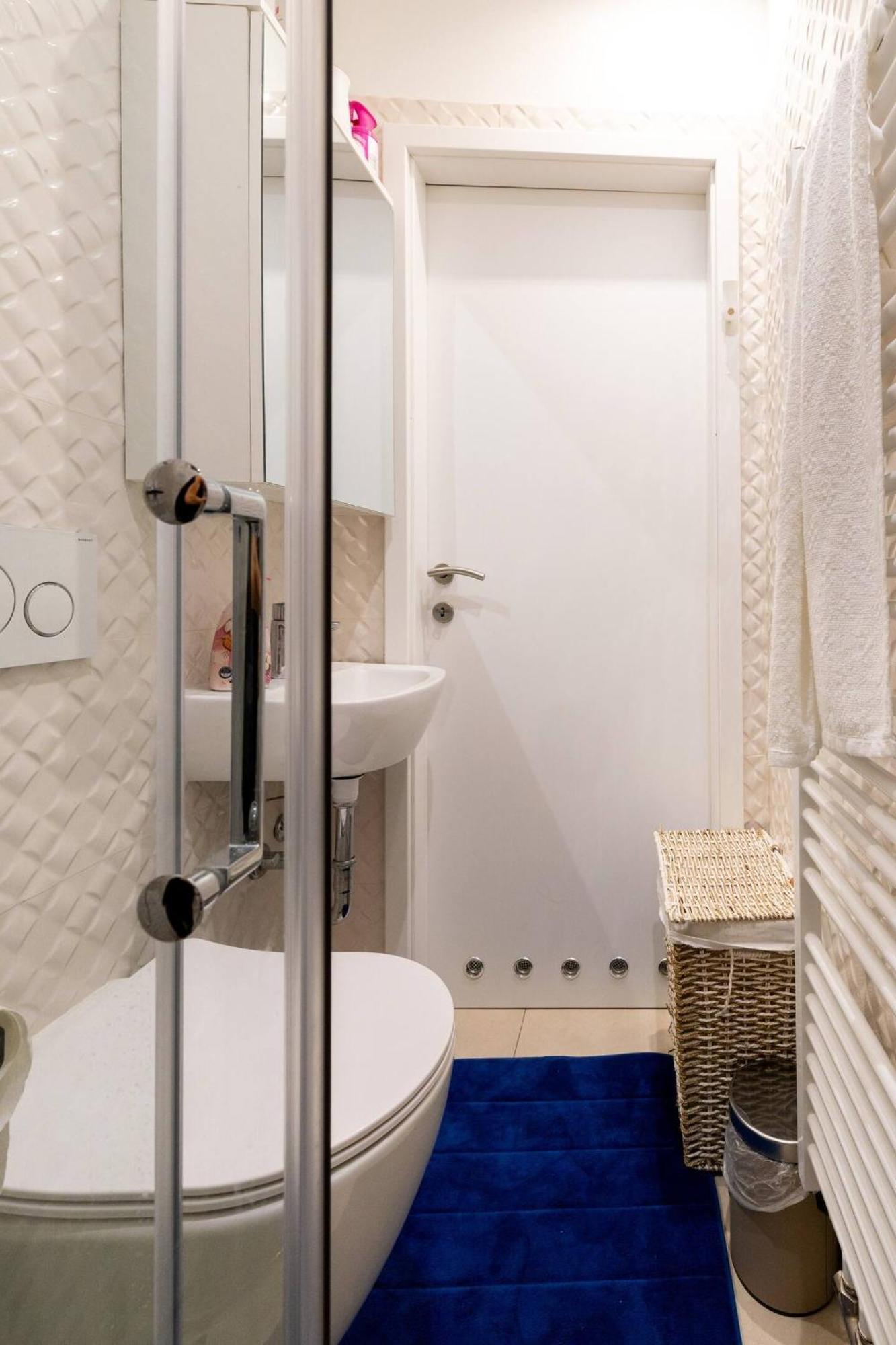 Near Metro - Netflix - Free Wifi Apartament Viena